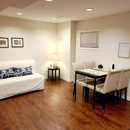 Spacious And Bright Unit With Natural Light. Pickering Exteriör bild