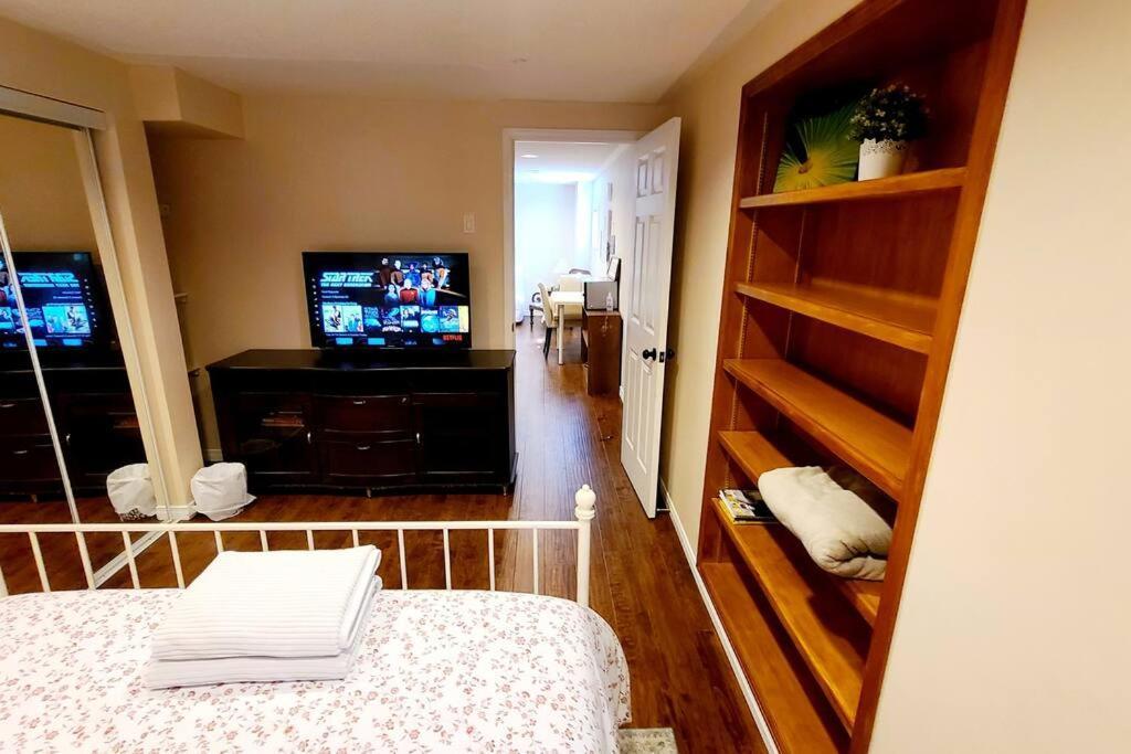 Spacious And Bright Unit With Natural Light. Pickering Exteriör bild
