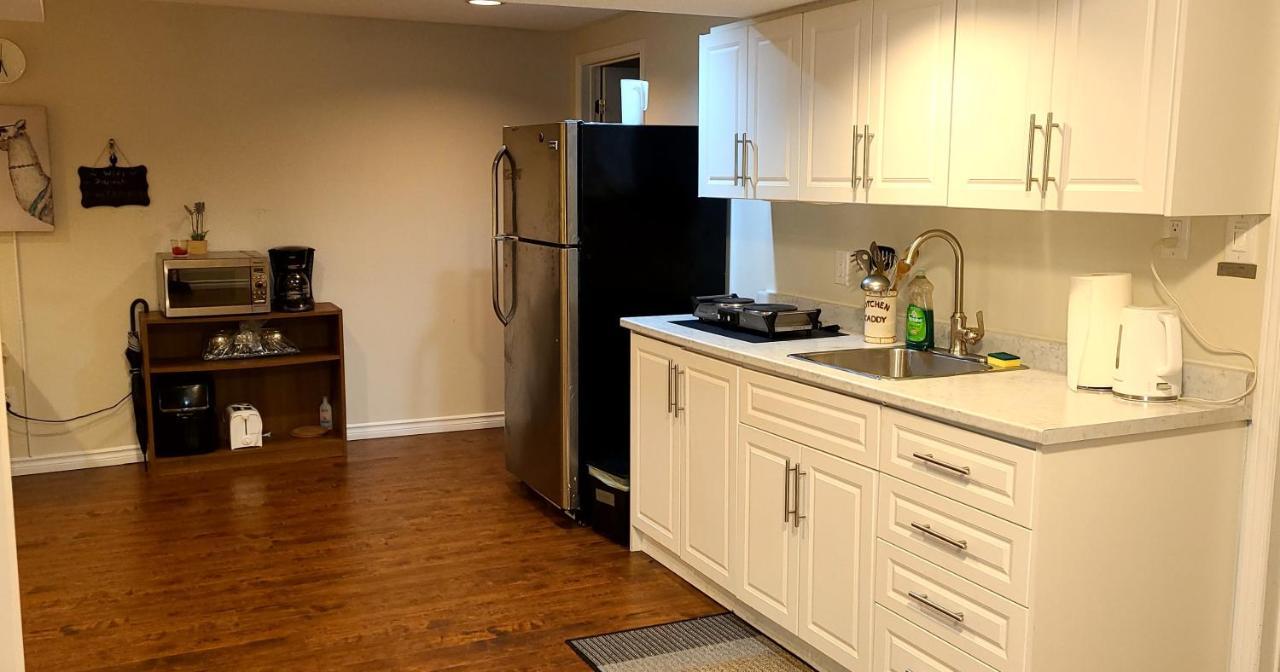 Spacious And Bright Unit With Natural Light. Pickering Exteriör bild