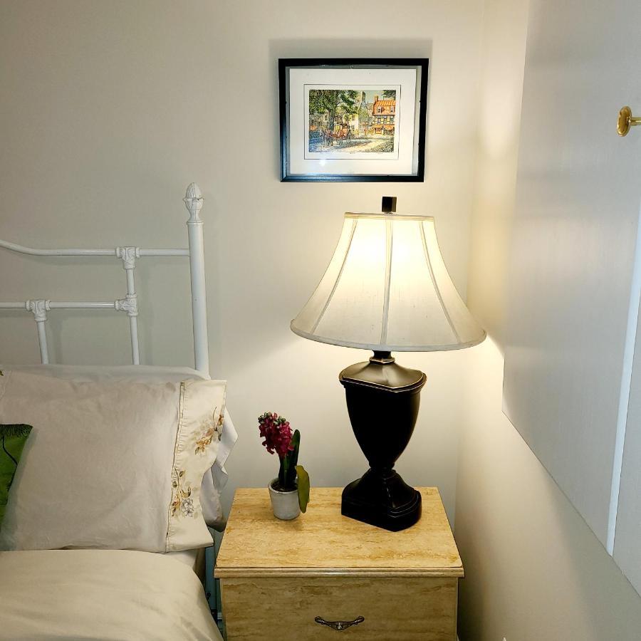 Spacious And Bright Unit With Natural Light. Pickering Exteriör bild