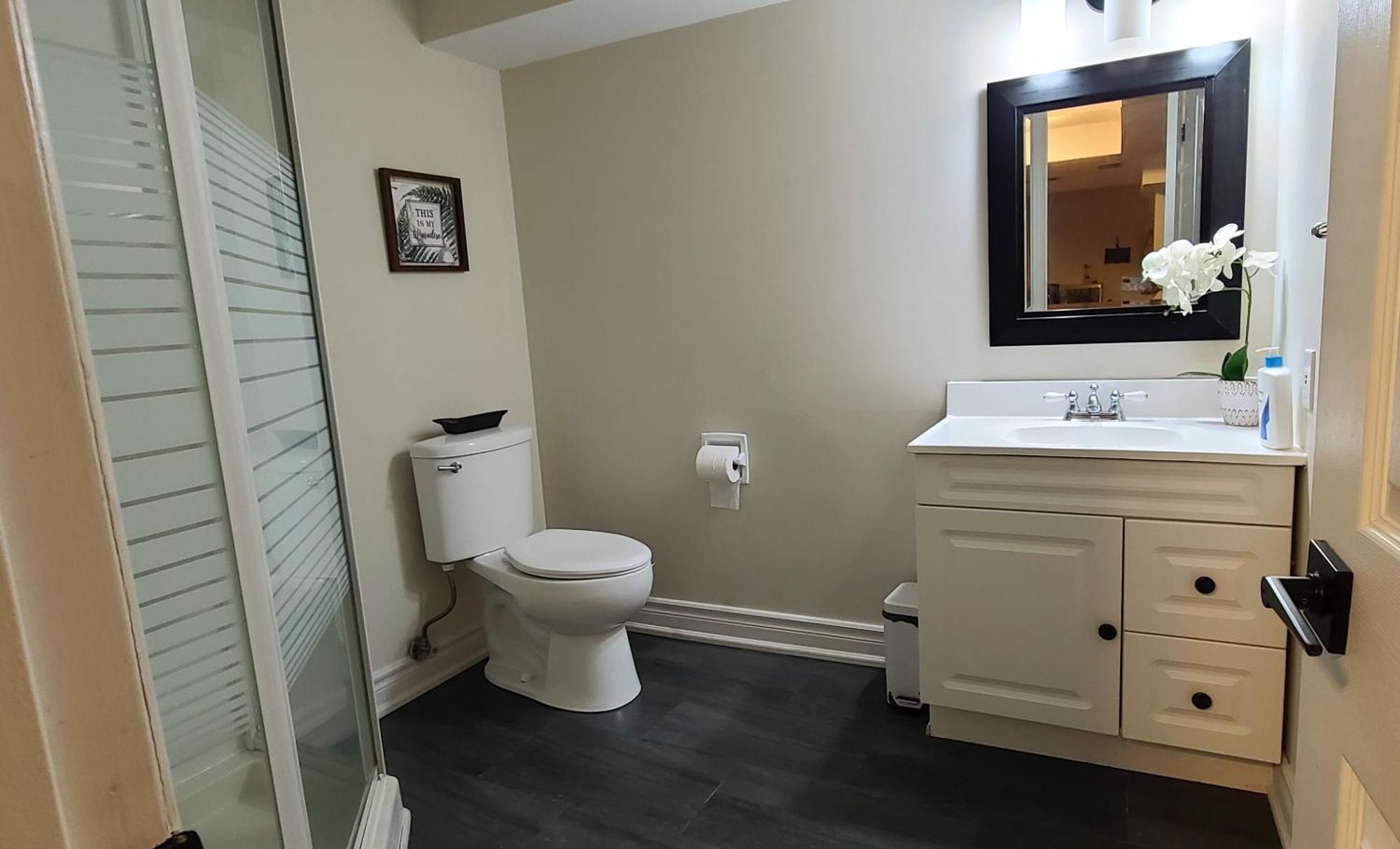 Spacious And Bright Unit With Natural Light. Pickering Exteriör bild
